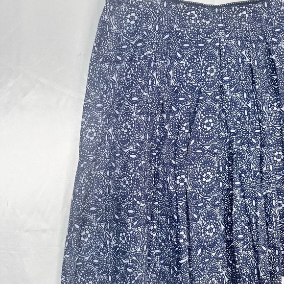 Elegant Navy Patterned‎ Skater Skirt 100% Cotton Size 12 - Picture 2 of 11